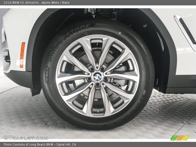 Alpine White / Black 2019 BMW X3 sDrive30i