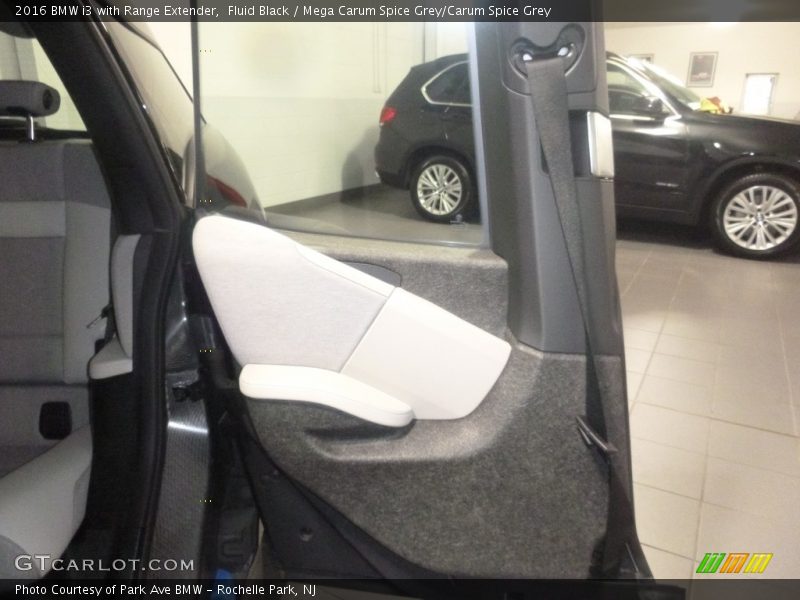 Fluid Black / Mega Carum Spice Grey/Carum Spice Grey 2016 BMW i3 with Range Extender