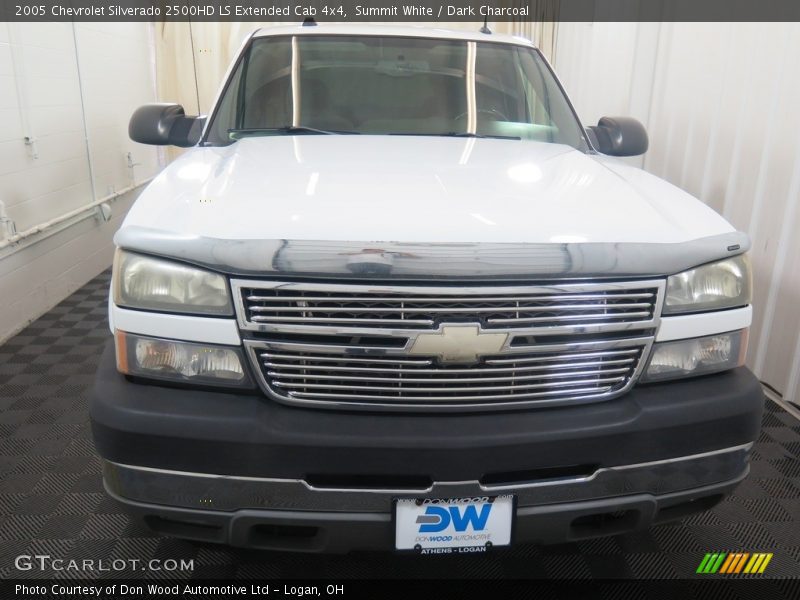 Summit White / Dark Charcoal 2005 Chevrolet Silverado 2500HD LS Extended Cab 4x4