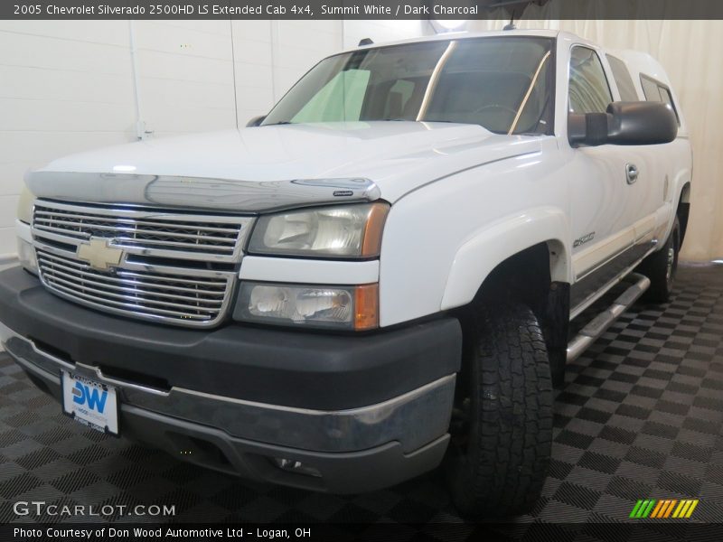 Summit White / Dark Charcoal 2005 Chevrolet Silverado 2500HD LS Extended Cab 4x4