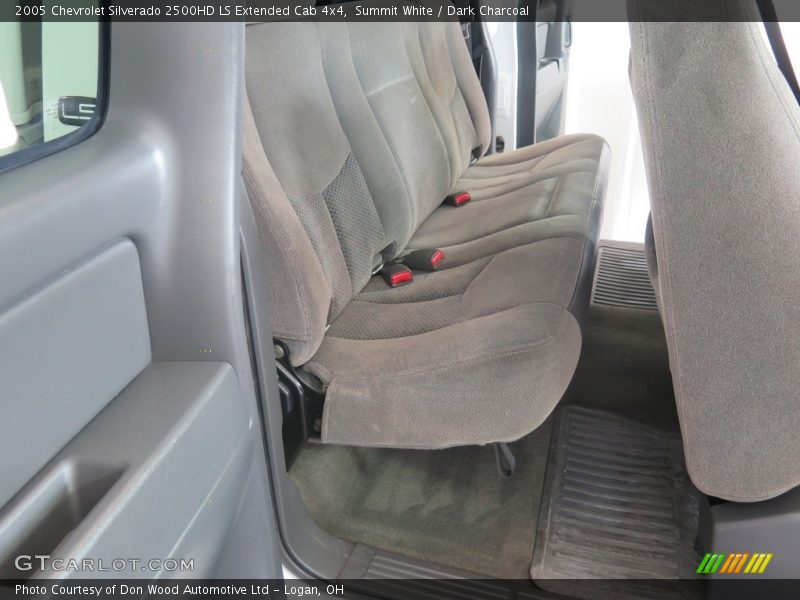 Summit White / Dark Charcoal 2005 Chevrolet Silverado 2500HD LS Extended Cab 4x4