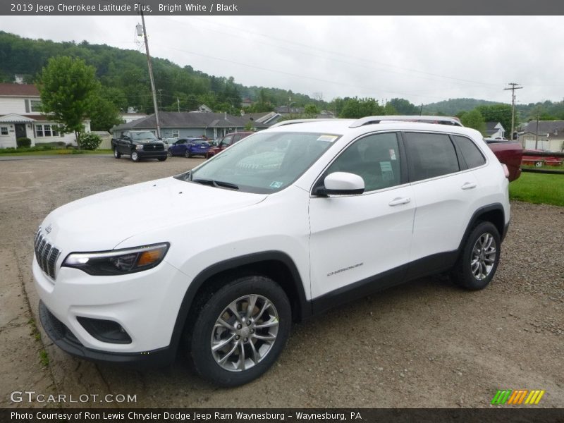 Bright White / Black 2019 Jeep Cherokee Latitude Plus