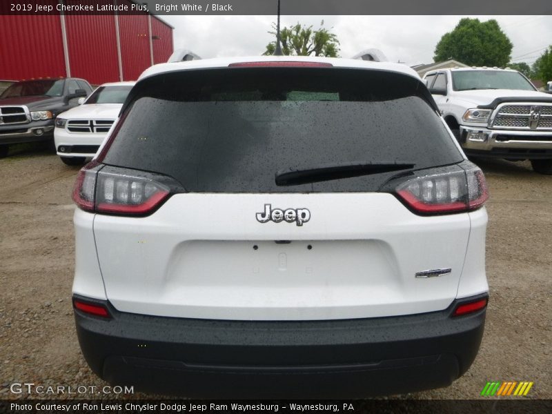 Bright White / Black 2019 Jeep Cherokee Latitude Plus