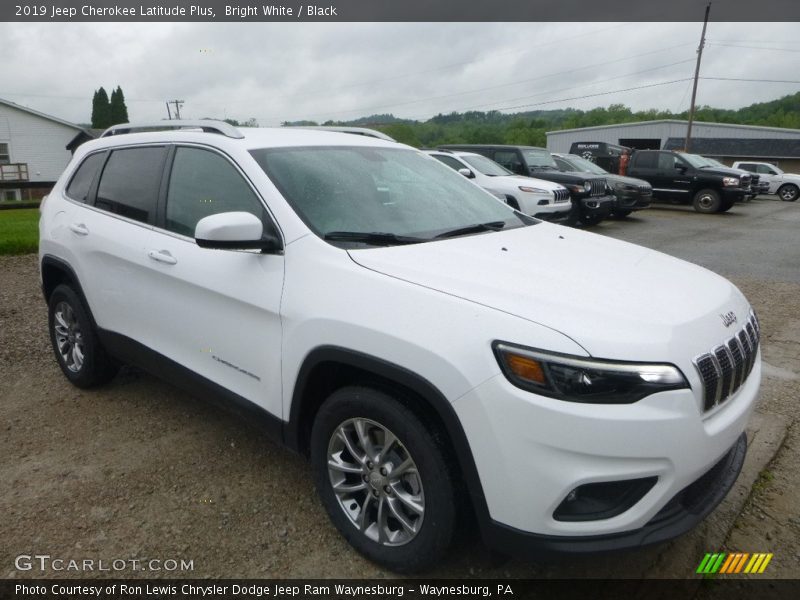 Bright White / Black 2019 Jeep Cherokee Latitude Plus