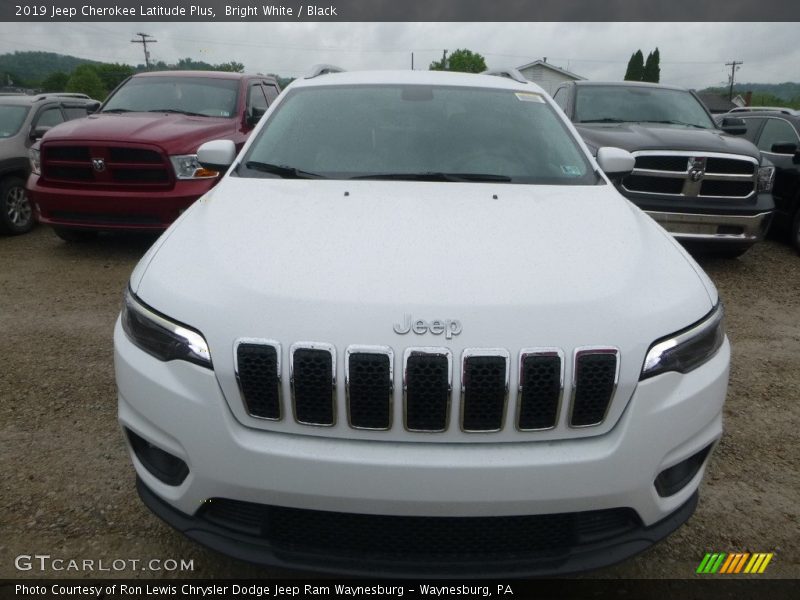 Bright White / Black 2019 Jeep Cherokee Latitude Plus