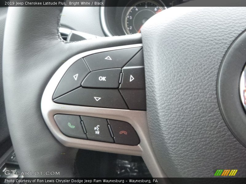 Bright White / Black 2019 Jeep Cherokee Latitude Plus
