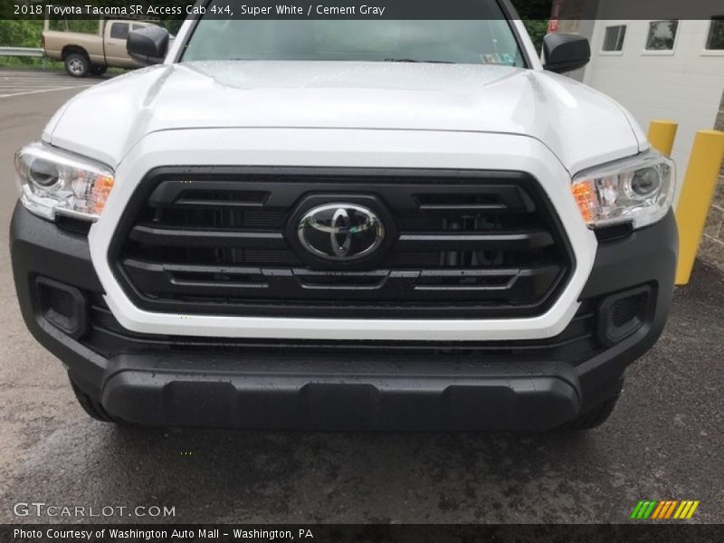 Super White / Cement Gray 2018 Toyota Tacoma SR Access Cab 4x4