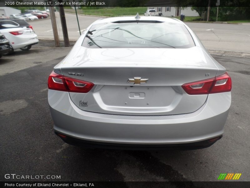 Silver Ice Metallic / Jet Black 2016 Chevrolet Malibu LT