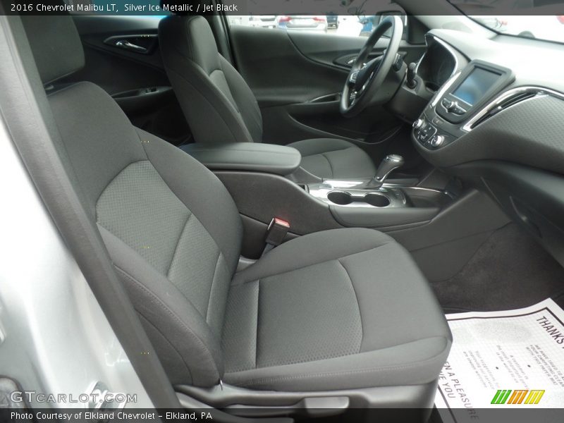 Silver Ice Metallic / Jet Black 2016 Chevrolet Malibu LT