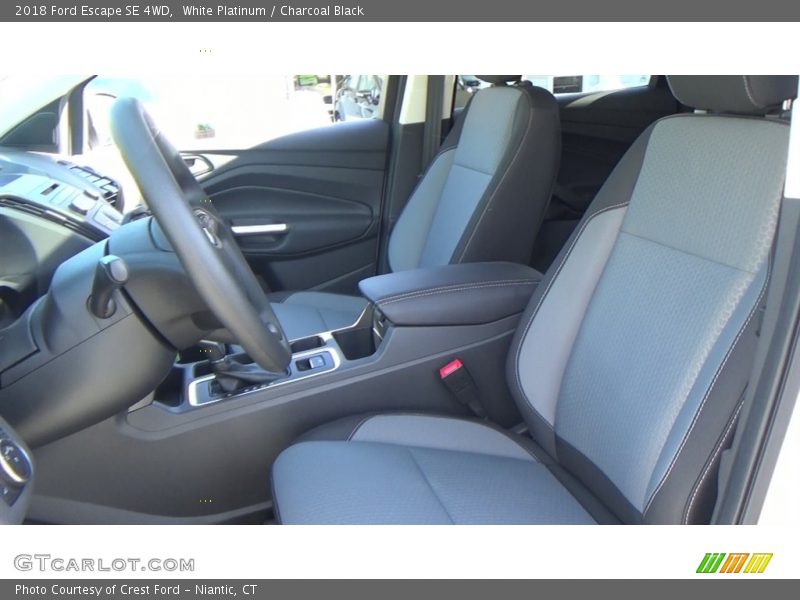 White Platinum / Charcoal Black 2018 Ford Escape SE 4WD