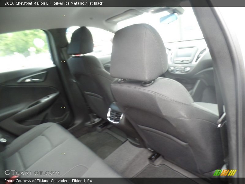Silver Ice Metallic / Jet Black 2016 Chevrolet Malibu LT