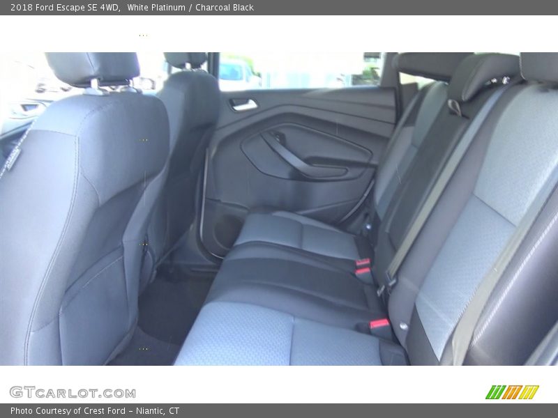 White Platinum / Charcoal Black 2018 Ford Escape SE 4WD