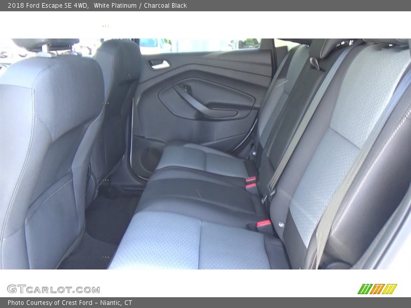 White Platinum / Charcoal Black 2018 Ford Escape SE 4WD