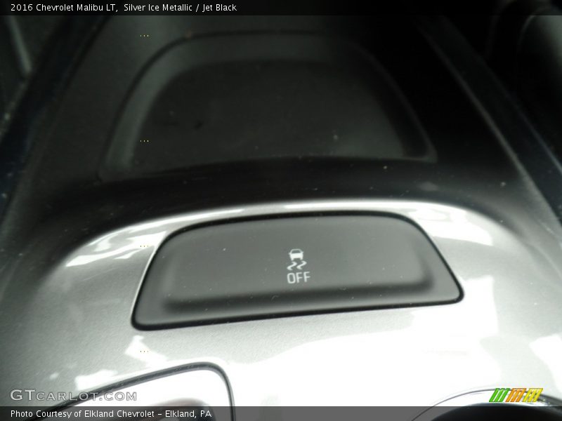 Silver Ice Metallic / Jet Black 2016 Chevrolet Malibu LT