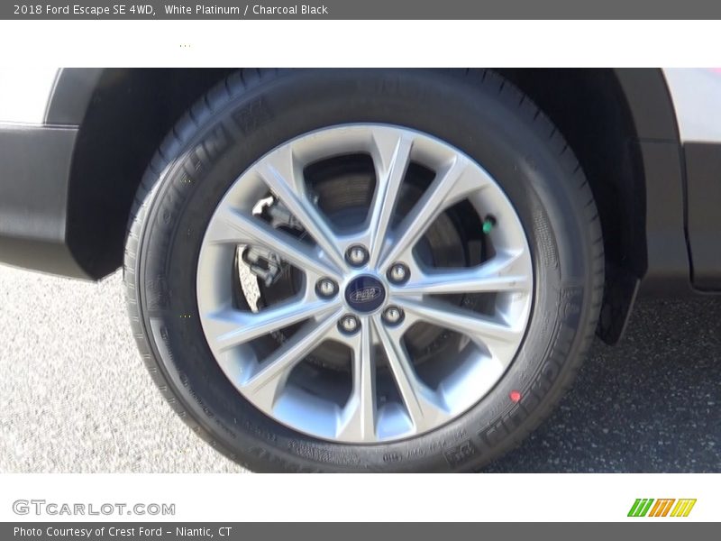 White Platinum / Charcoal Black 2018 Ford Escape SE 4WD