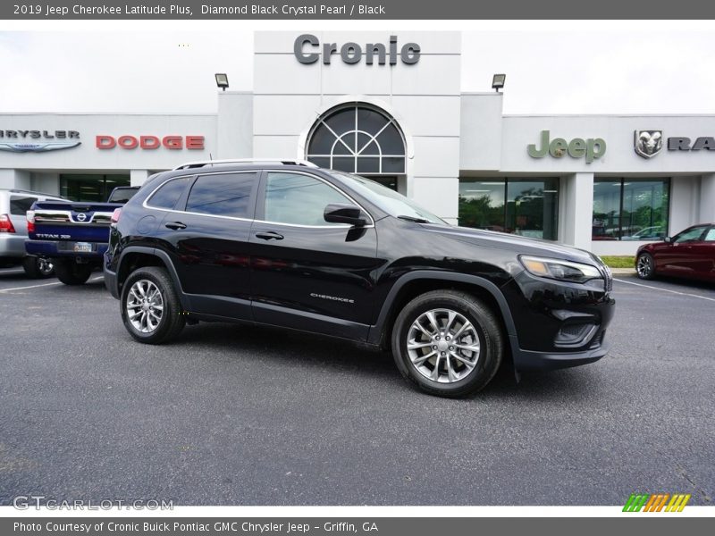 Diamond Black Crystal Pearl / Black 2019 Jeep Cherokee Latitude Plus