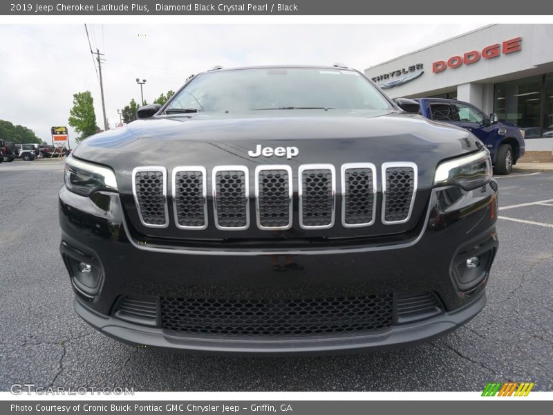 Diamond Black Crystal Pearl / Black 2019 Jeep Cherokee Latitude Plus