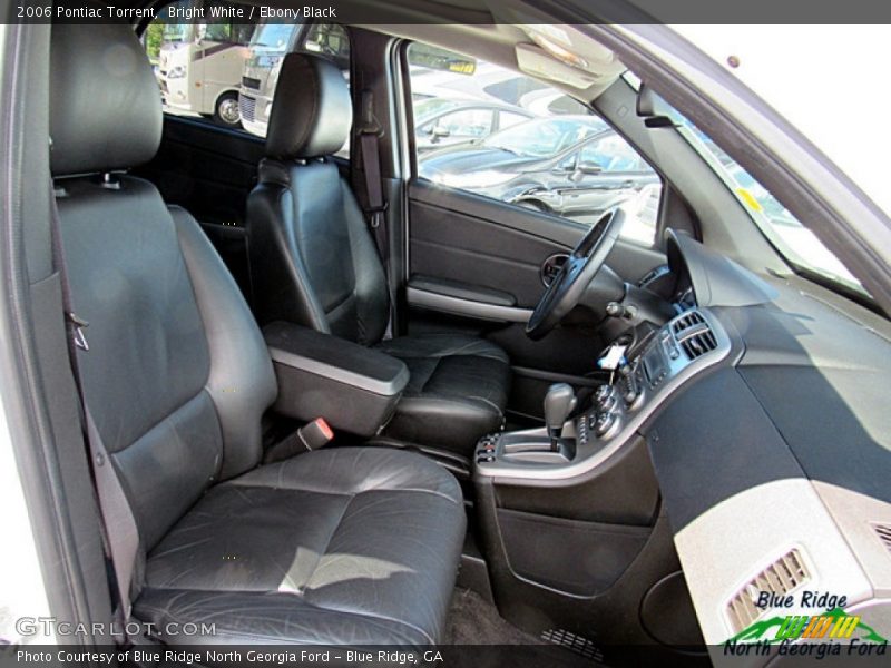 Bright White / Ebony Black 2006 Pontiac Torrent