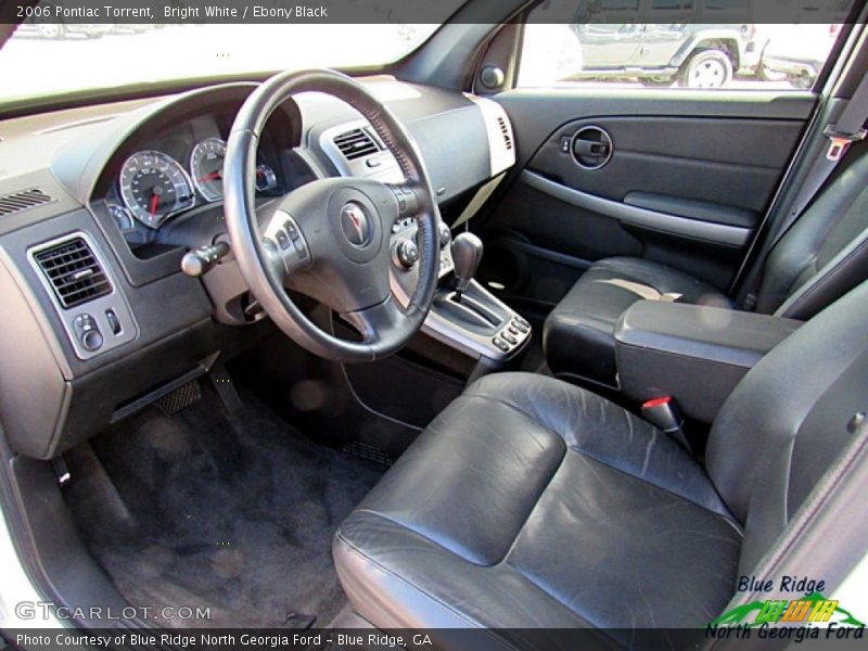 Bright White / Ebony Black 2006 Pontiac Torrent