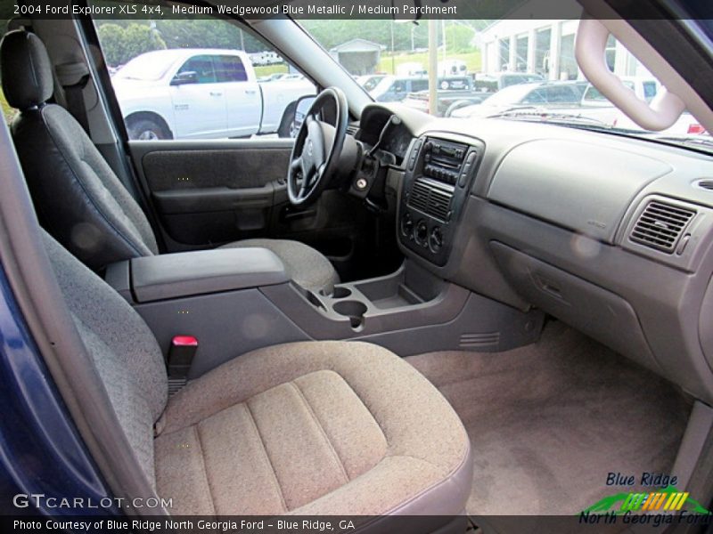Medium Wedgewood Blue Metallic / Medium Parchment 2004 Ford Explorer XLS 4x4