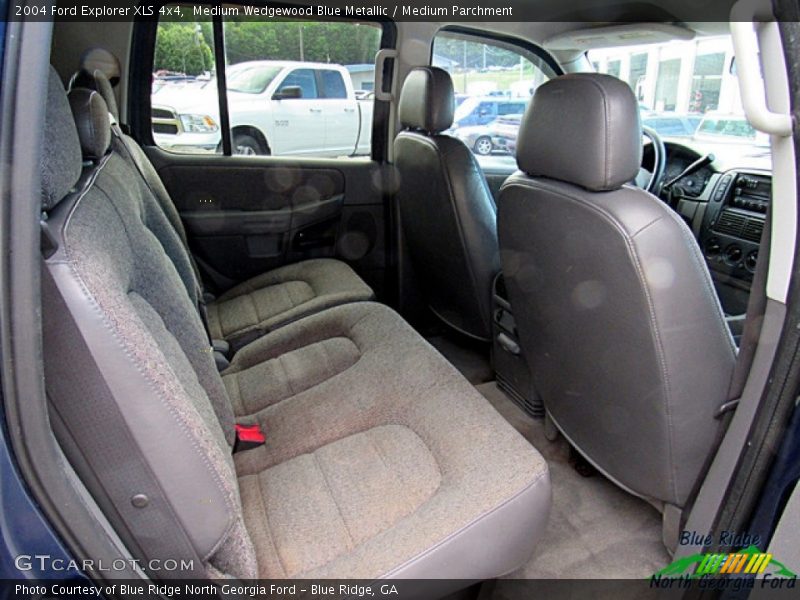 Medium Wedgewood Blue Metallic / Medium Parchment 2004 Ford Explorer XLS 4x4