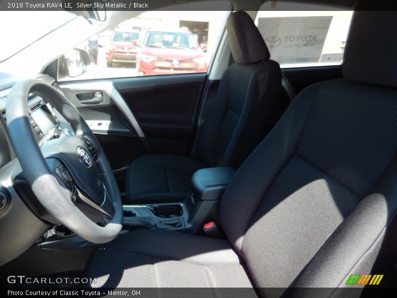 Silver Sky Metallic / Black 2018 Toyota RAV4 LE