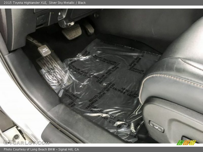 Silver Sky Metallic / Black 2015 Toyota Highlander XLE