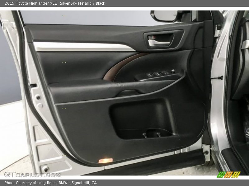 Silver Sky Metallic / Black 2015 Toyota Highlander XLE