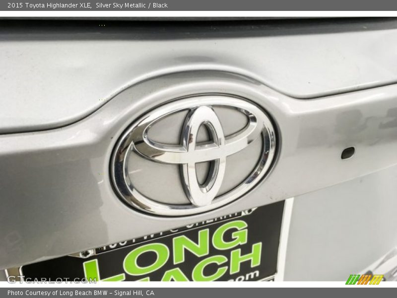 Silver Sky Metallic / Black 2015 Toyota Highlander XLE