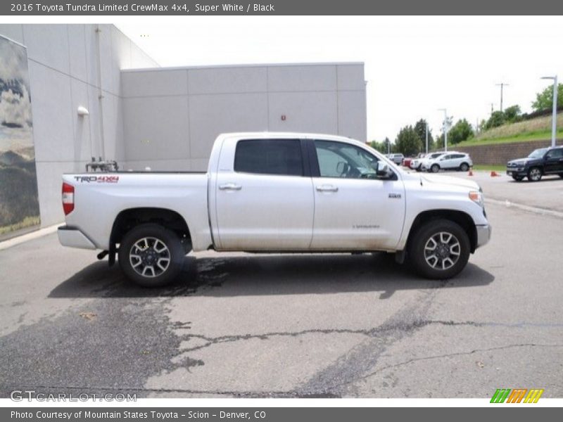 Super White / Black 2016 Toyota Tundra Limited CrewMax 4x4