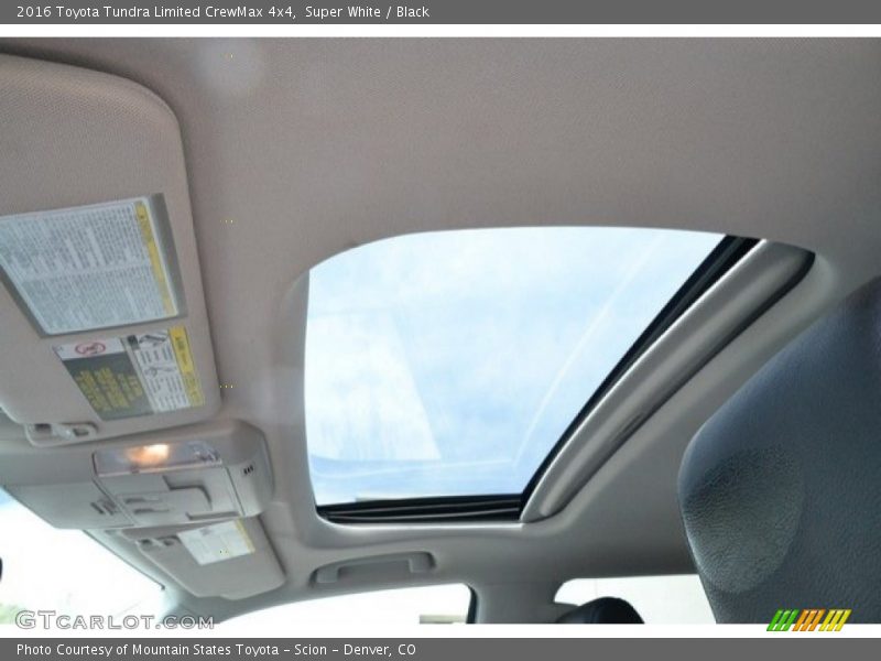 Super White / Black 2016 Toyota Tundra Limited CrewMax 4x4