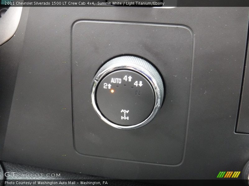 Summit White / Light Titanium/Ebony 2011 Chevrolet Silverado 1500 LT Crew Cab 4x4