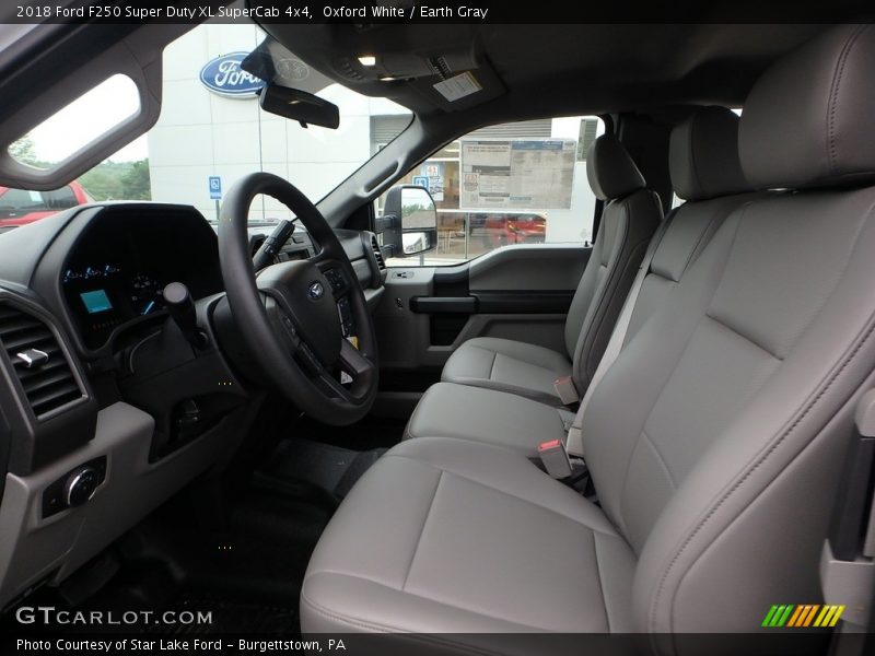 Oxford White / Earth Gray 2018 Ford F250 Super Duty XL SuperCab 4x4