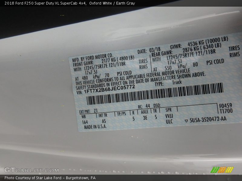 Oxford White / Earth Gray 2018 Ford F250 Super Duty XL SuperCab 4x4