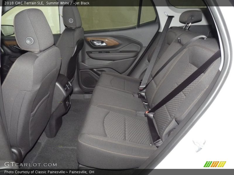Summit White / ­Jet Black 2018 GMC Terrain SLE