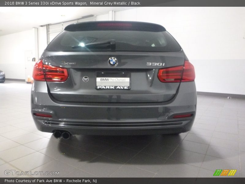Mineral Grey Metallic / Black 2018 BMW 3 Series 330i xDrive Sports Wagon