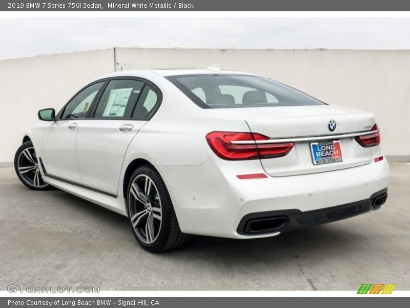 Mineral White Metallic / Black 2019 BMW 7 Series 750i Sedan
