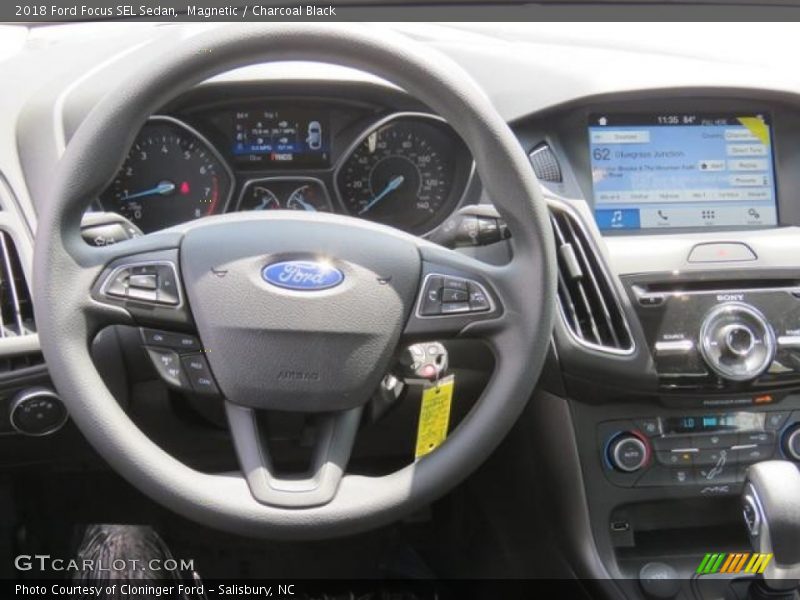 Magnetic / Charcoal Black 2018 Ford Focus SEL Sedan