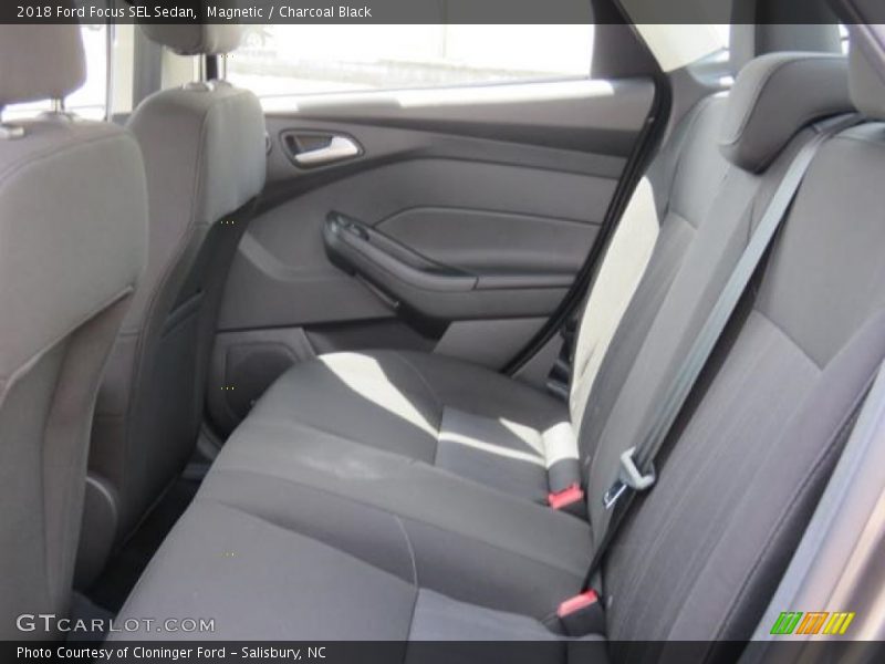 Magnetic / Charcoal Black 2018 Ford Focus SEL Sedan