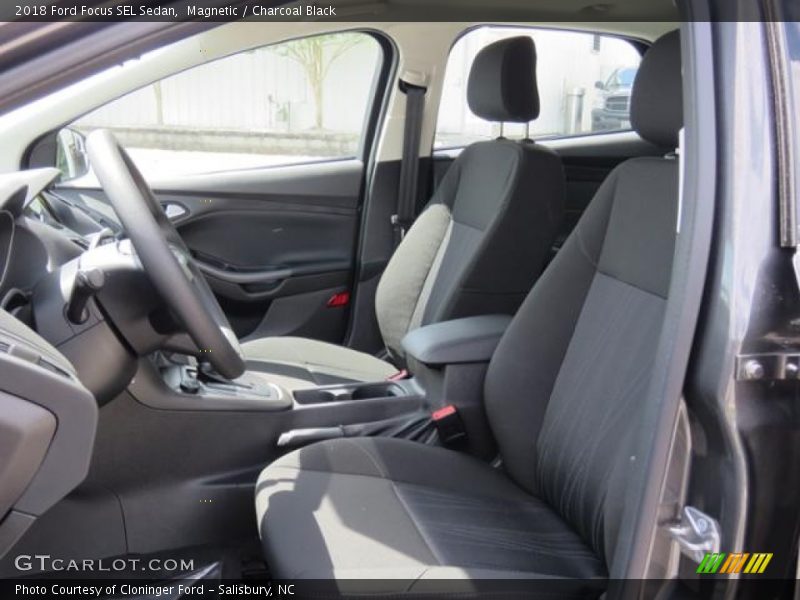Magnetic / Charcoal Black 2018 Ford Focus SEL Sedan