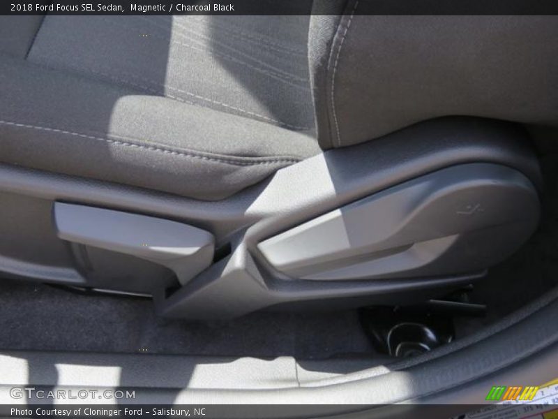 Magnetic / Charcoal Black 2018 Ford Focus SEL Sedan