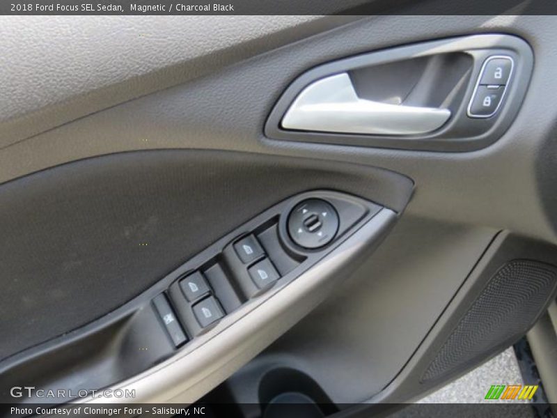 Magnetic / Charcoal Black 2018 Ford Focus SEL Sedan
