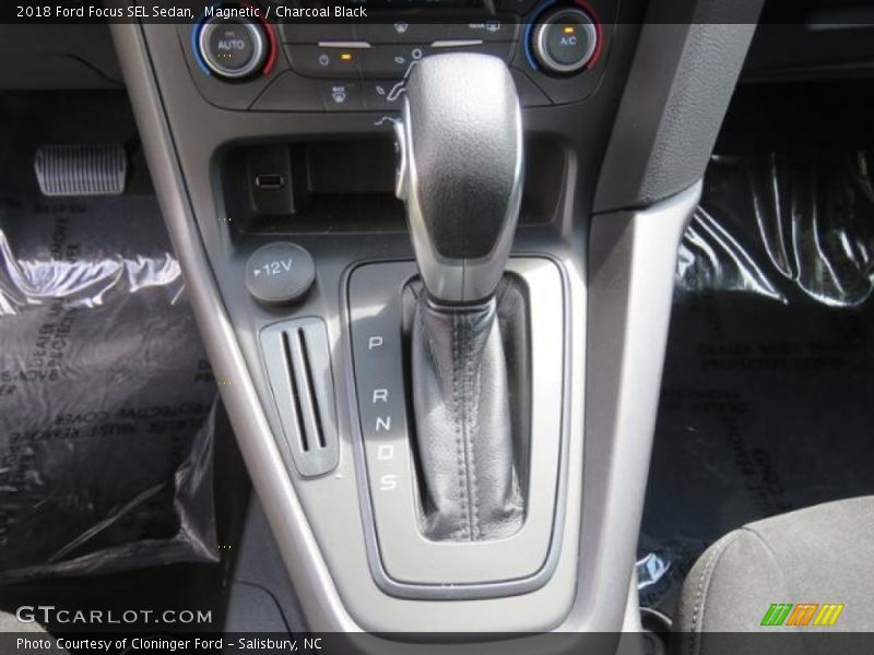 Magnetic / Charcoal Black 2018 Ford Focus SEL Sedan