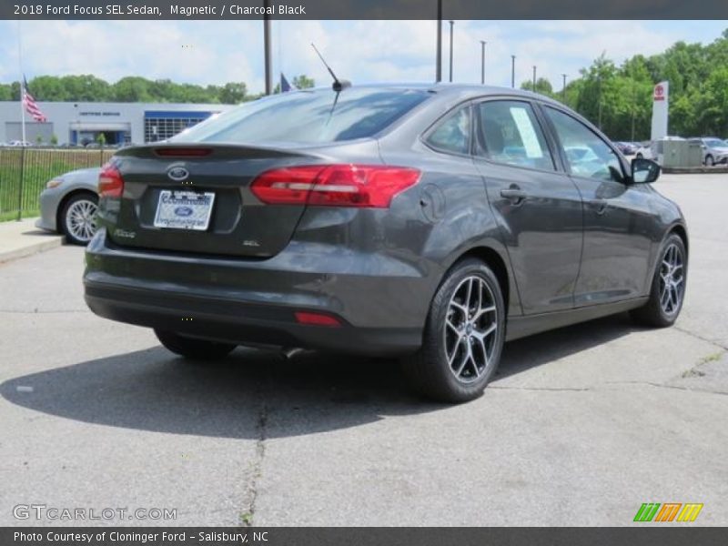 Magnetic / Charcoal Black 2018 Ford Focus SEL Sedan