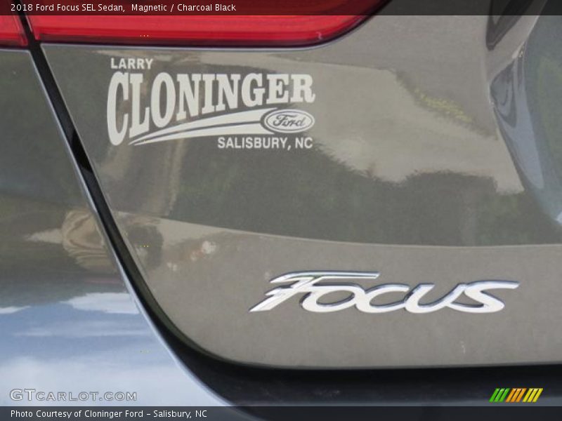 Magnetic / Charcoal Black 2018 Ford Focus SEL Sedan