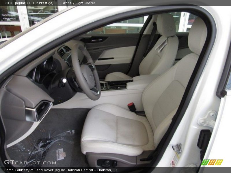 Fuji White / Light Oyster 2018 Jaguar XE 30t Prestige
