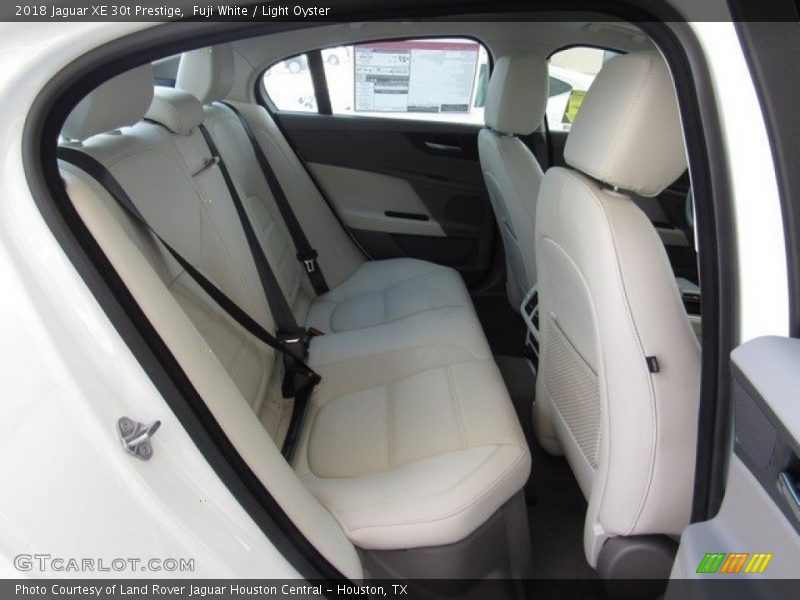 Fuji White / Light Oyster 2018 Jaguar XE 30t Prestige