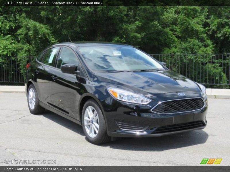 Shadow Black / Charcoal Black 2018 Ford Focus SE Sedan