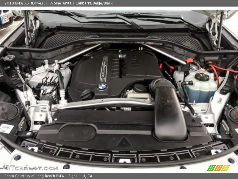 Alpine White / Canberra Beige/Black 2018 BMW X5 sDrive35i