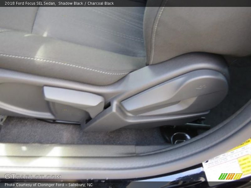 Shadow Black / Charcoal Black 2018 Ford Focus SEL Sedan